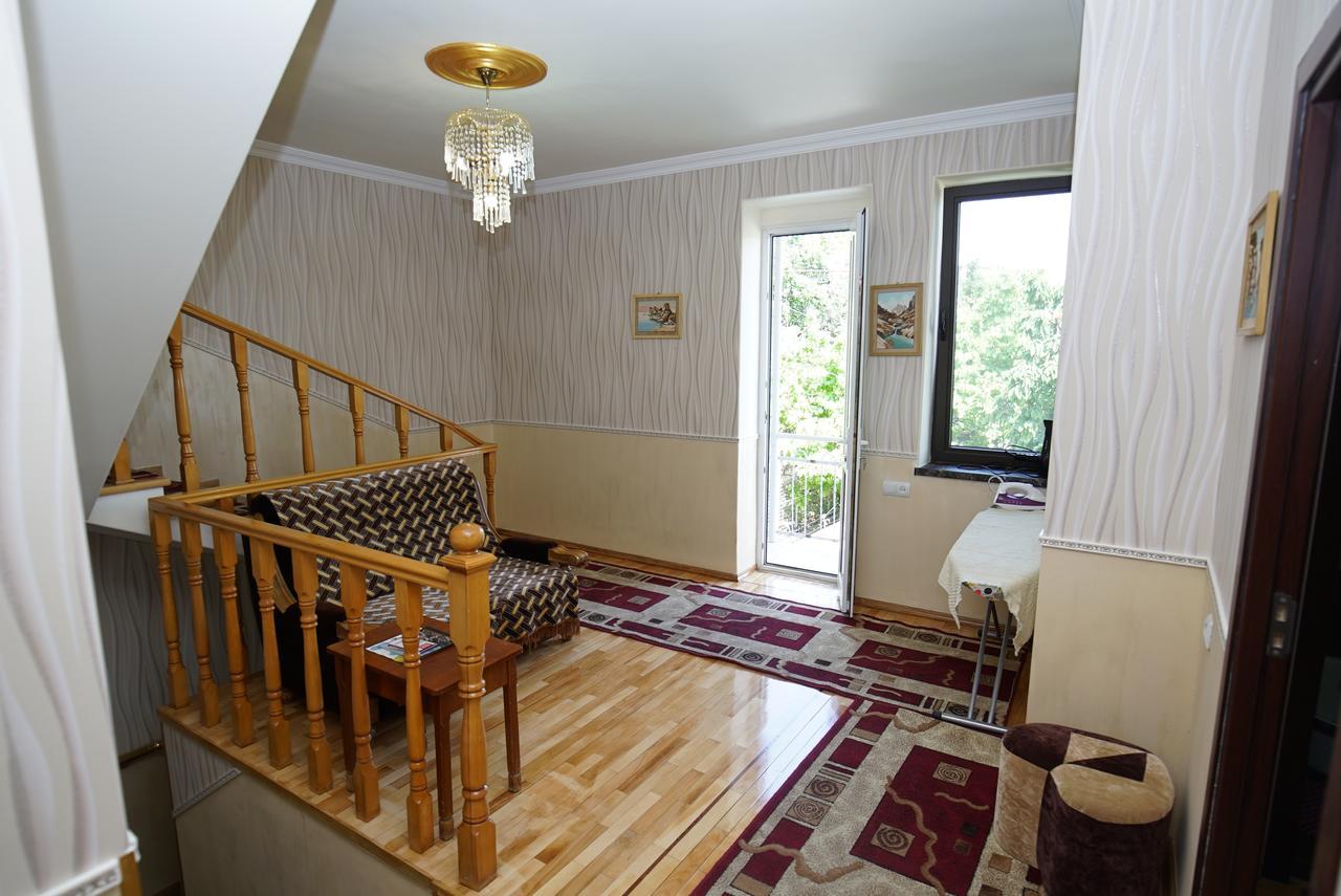 Nice House In The Heart Of The City Erevan Exterior foto